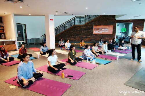 Yoga-Studio-Jakarta-Selatan.jpg